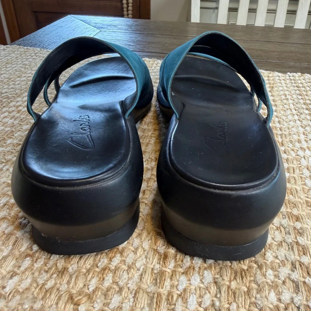 Clarks Womens 8M Teal Blue Leather Triple Strap Wedge Slide Sandals